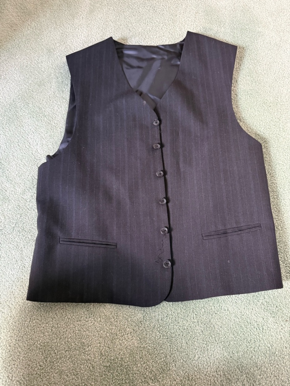 Men’s Black Vest – Adjustable Fit (Great Condition)